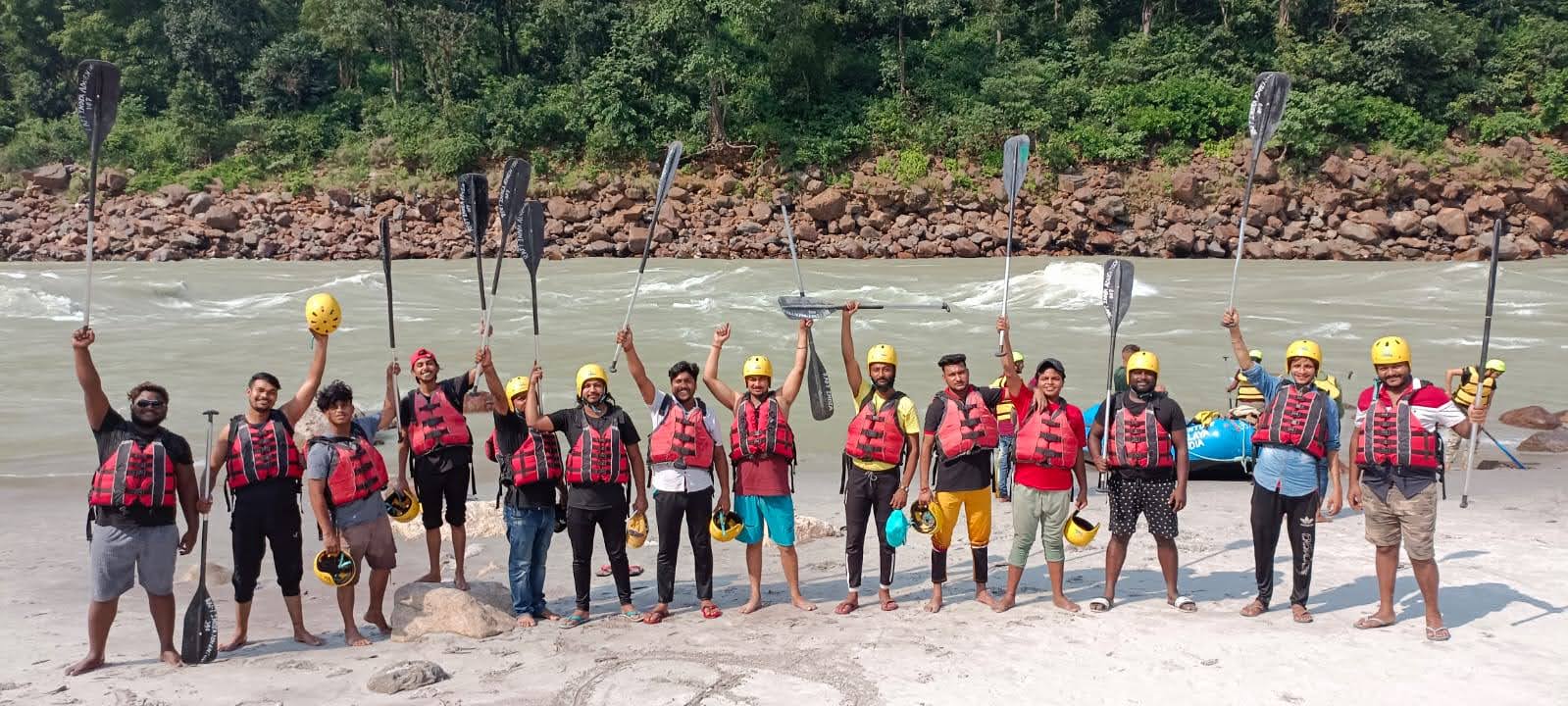 1714843342river rafting ags cabs and packages.jpg